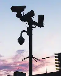 מצלמות מעקב ברשויות המקומיות, מצלמות אבטחה